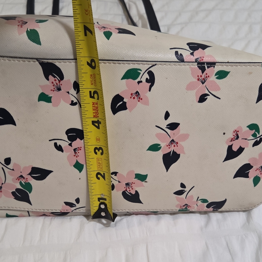 Kate Spade Cream Tote with Pink and Black Floral Design - Picture 5 of 14